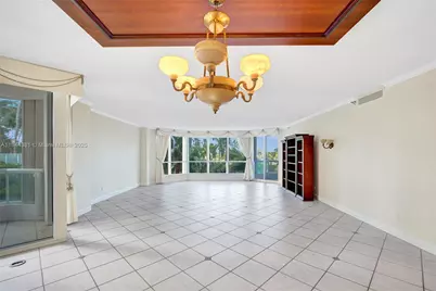 21150 Point Pl #406, Aventura, FL 33180 - Photo 17
