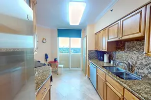 2425 SW 27th Ave, Miami, FL 33145 - Photo 29