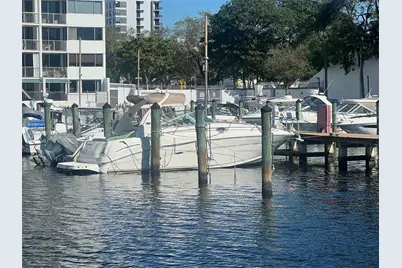 1700 NW N River Dr, Miami, FL 33125 - Photo 3