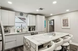 2300 Island Dr, Miramar, FL 33023 - Photo 1