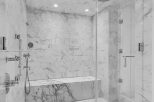 20201 E Country Club Dr, Aventura, FL 33180 - Photo 19