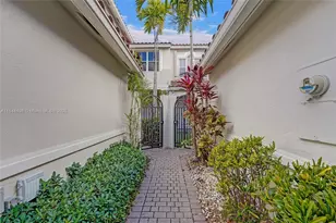 1375 Harbor View E, Hollywood, FL 33019 - Photo 39