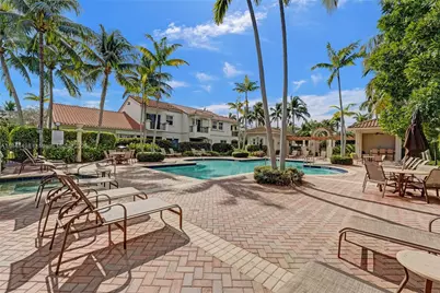 1375 Harbor Vw E, Hollywood, FL 33019 - Photo 43