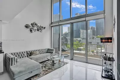 92 SW 3rd St #905, Miami, FL 33130 - Photo 1
