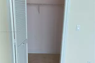 5025 Collins Ave, Miami Beach, FL 33140 - Photo 23