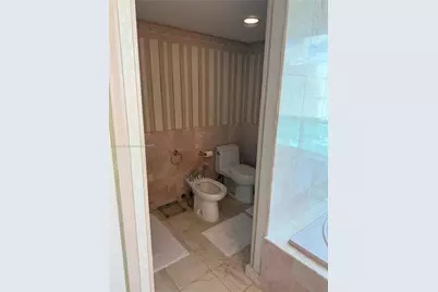 5025 Collins Ave #1908, Miami Beach, FL 33140 - Photo 17