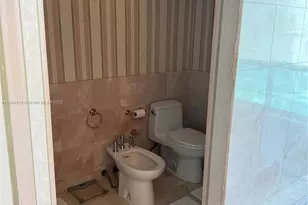 5025 Collins Ave, Miami Beach, FL 33140 - Photo 17