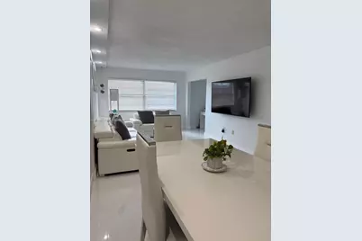 495 NW 72nd Ave #408, Miami, FL 33126 - Photo 3