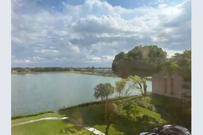 20850 San Simeon Way #407-5, Miami, FL 33179 - Photo 11