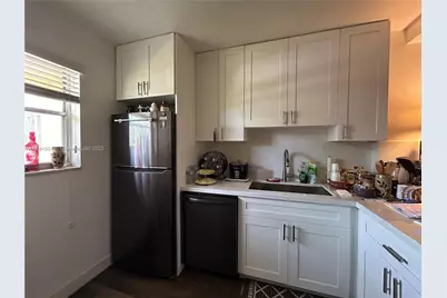 201 Berkley Rd #104, Hollywood, FL 33024 - Photo 5