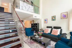 41 SE 5th St, Miami, FL 33131 - Photo 13