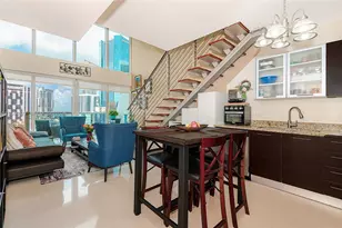 41 SE 5th St, Miami, FL 33131 - Photo 7