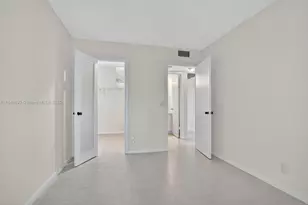 413 S Tilford S, Deerfield Beach, FL 33442 - Photo 21