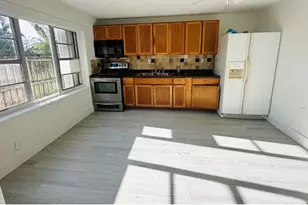 2215 NW 33rd St, Miami, FL 33142 - Photo 11