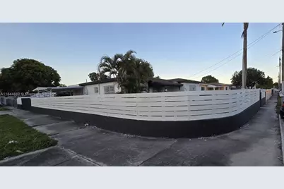 699 W 14th St, Hialeah, FL 33010 - Photo 35