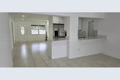 699 W 14th St, Hialeah, FL 33010 - Photo 7