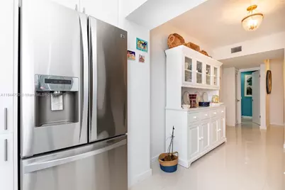 77 Crandon Blvd #5B, Key Biscayne, FL 33149 - Photo 19