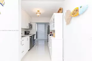 77 Crandon Blvd, Key Biscayne, FL 33149 - Photo 21