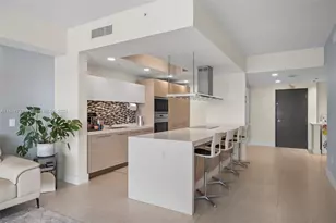 17111 Biscayne Blvd, North Miami Beach, FL 33160 - Photo 7