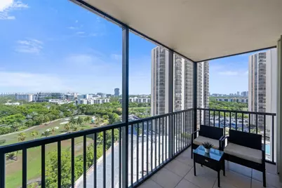 20335 W Country Club Dr #1402, Aventura, FL 33180 - Photo 19