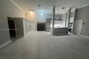 2743 S Parkview Dr, Hallandale Beach, FL 33009 - Photo 7