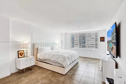 5401 Collins Ave #334, Miami Beach, FL 33140 - Photo 11