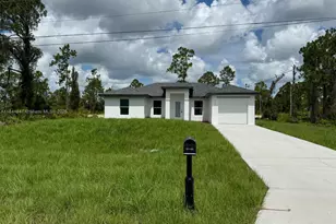322 McArthur, Lehigh Acres, FL 33974 - Photo 3