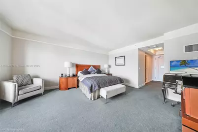 1435 Brickell Ave #3005, Miami, FL 33131 - Photo 3