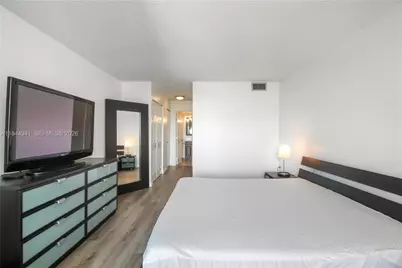 2750 NE 183rd St #1207, Aventura, FL 33160 - Photo 27