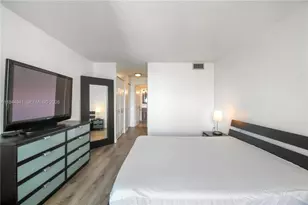 2750 NE 183rd St, Aventura, FL 33160 - Photo 27