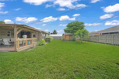 9880 Jamaica Dr, Cutler Bay, FL 33189 - Photo 31