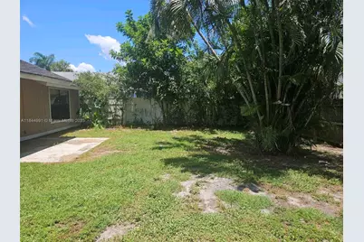 4582 Brook Dr, West Palm Beach, FL 33417 - Photo 13