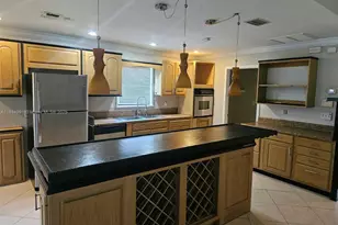 4582 Brook Dr, West Palm Beach, FL 33417 - Photo 3