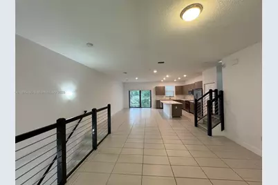 10461 NW 82nd St #6, Doral, FL 33178 - Photo 7