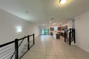 10461 NW 82nd St, Doral, FL 33178 - Photo 7