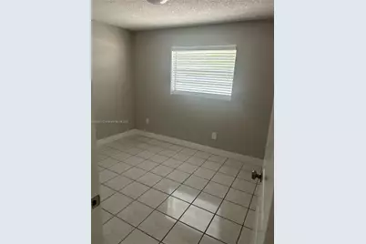 2708 NW 22nd Ct, Miami, FL 33142 - Photo 7