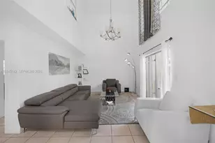 8500 SW 109th Ave, Miami, FL 33173 - Photo 5