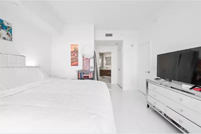 851 NE 1st Ave #1410, Miami, FL 33132 - Photo 11