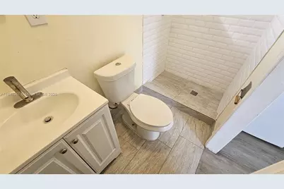 1836 Roosevelt St #2, Hollywood, FL 33020 - Photo 13