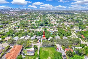 2318 Washington St, Hollywood, FL 33020 - Photo 3