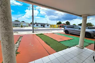 4596 E 8th Ct, Hialeah, FL 33013 - Photo 13