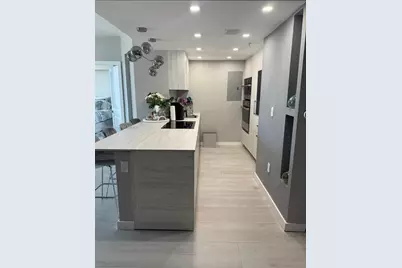 275 NE 18th St #1405, Miami, FL 33132 - Photo 1