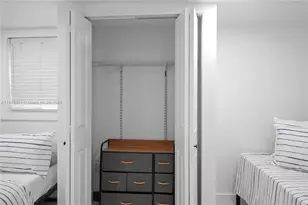 1310 SW 76th Ave, Miami, FL 33144 - Photo 11