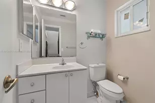 331 NW 101st Terrace, Pembroke Pines, FL 33026 - Photo 23