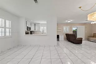 331 NW 101st Terrace, Pembroke Pines, FL 33026 - Photo 9