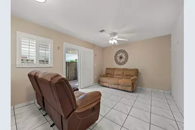 331 NW 101st Terrace, Pembroke Pines, FL 33026 - Photo 19