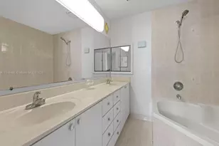 331 NW 101st Terrace, Pembroke Pines, FL 33026 - Photo 33