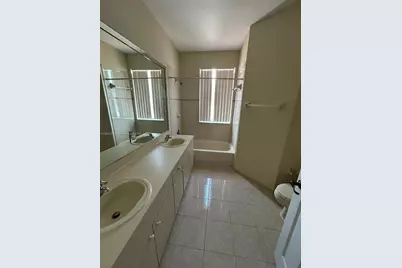 13822 SW 274th Ter, Homestead, FL 33032 - Photo 7