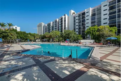 16909 N Bay Rd #305, Sunny Isles Beach, FL 33160 - Photo 1