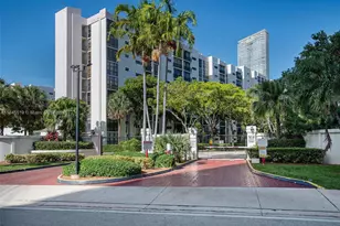 16909 N Bay Rd, Sunny Isles Beach, FL 33160 - Photo 27